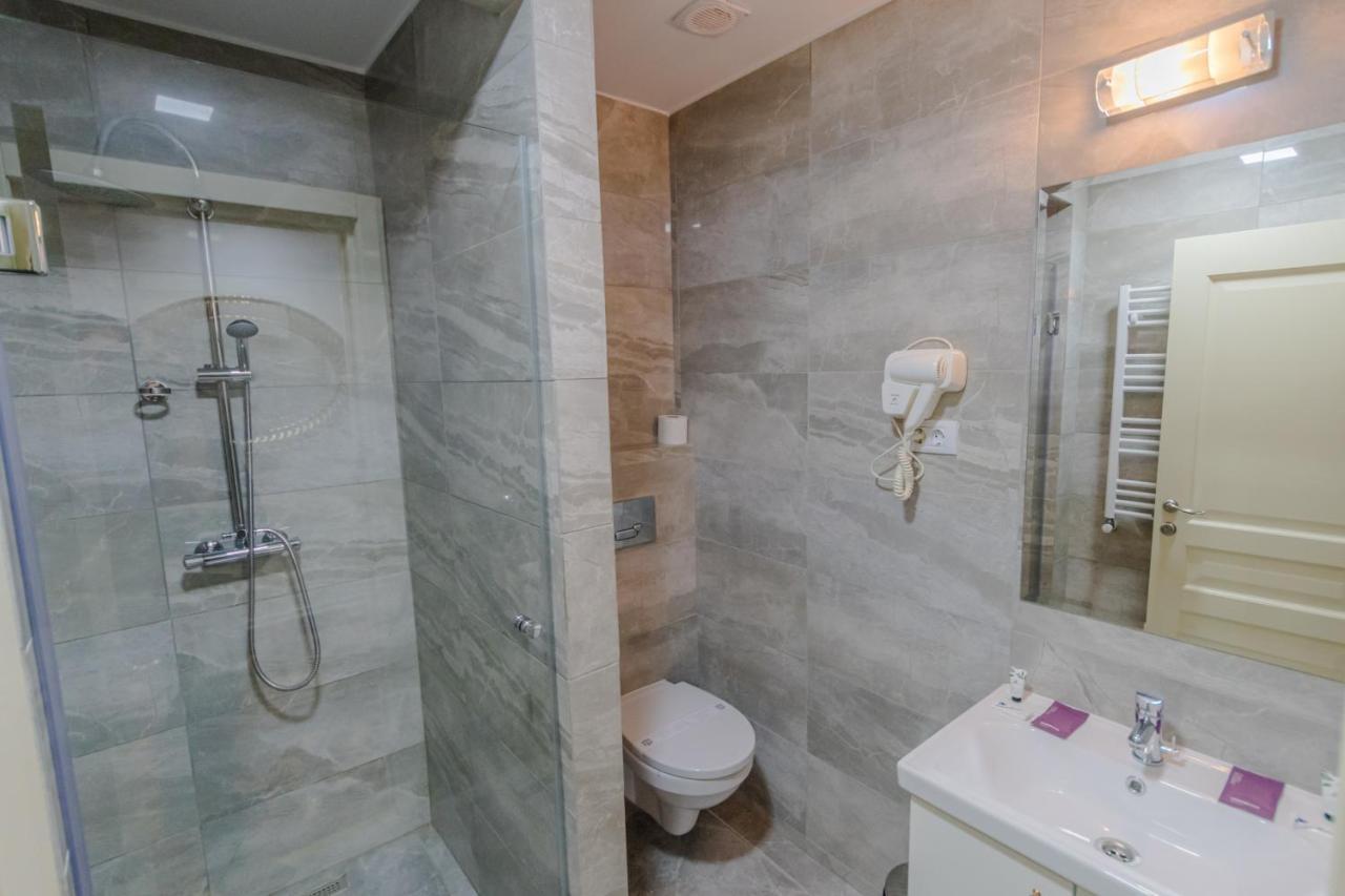Hostel Parc Falticeni Ngoại thất bức ảnh